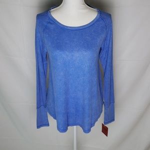 🚩5/25 item 🚩 Mossimo long sleeve top